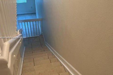 Townhouse in Homestead, Florida 3 bedrooms, 123.1 sq.m. № 1941148 - photo 13