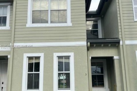 Townhouse in Homestead, Florida 3 bedrooms, 123.1 sq.m. № 1941148 - photo 1
