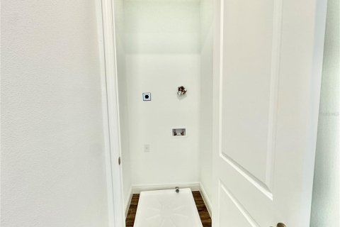 Снять в аренду квартиру в Орландо, Флорида 4 комнаты, 84.54м2, № 2219454 - фото 20