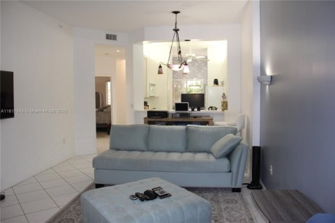 Condominio en venta en Tamarac, Florida, 2 dormitorios, 112.88 m2 № 1774303 - foto 17