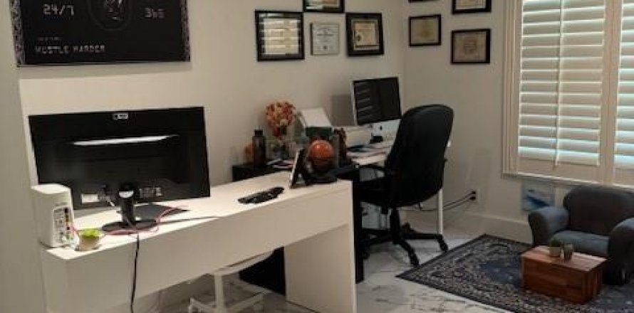 Villa ou maison à Coral Springs, Floride 4 chambres, 207.17 m2 № 1074620