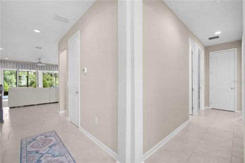 House in Winter Garden, Florida 4 bedrooms, 264.59 sq.m. № 2111390 - photo 6