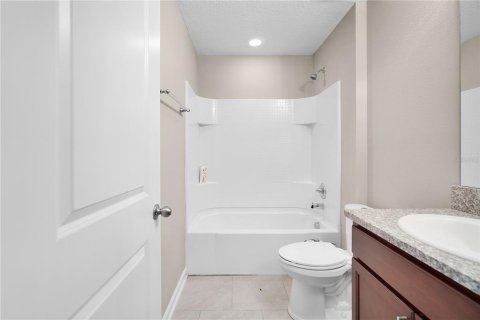 House in Winter Garden, Florida 4 bedrooms, 264.59 sq.m. № 2111390 - photo 26