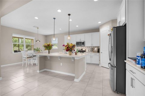 House in Winter Garden, Florida 4 bedrooms, 264.59 sq.m. № 2111390 - photo 9