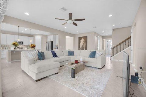 House in Winter Garden, Florida 4 bedrooms, 264.59 sq.m. № 2111390 - photo 12