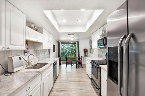 House in Tampa, Florida 3 bedrooms, 156.54 sq.m. № 1630787 - photo 10
