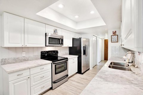 House in Tampa, Florida 3 bedrooms, 156.54 sq.m. № 1630787 - photo 13