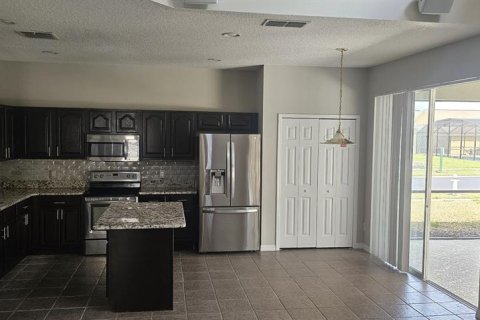 Casa en venta en Kissimmee, Florida, 6 dormitorios, 267.65 m2 № 1590016 - foto 25