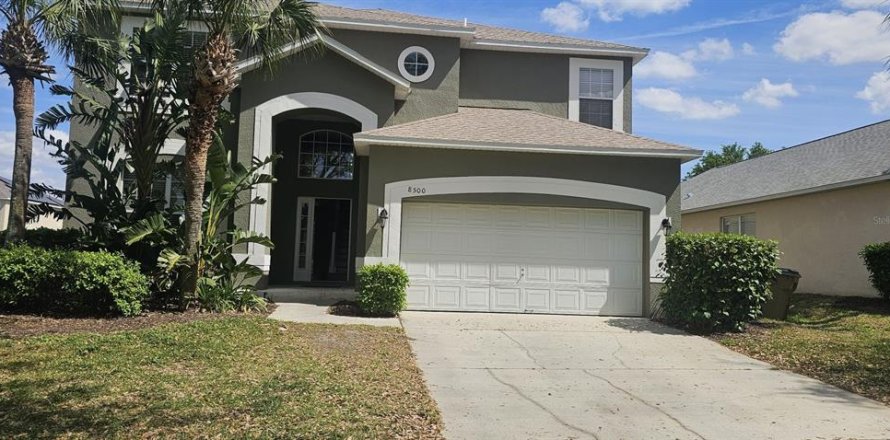 Casa en Kissimmee, Florida 6 dormitorios, 267.65 m2 № 1590016