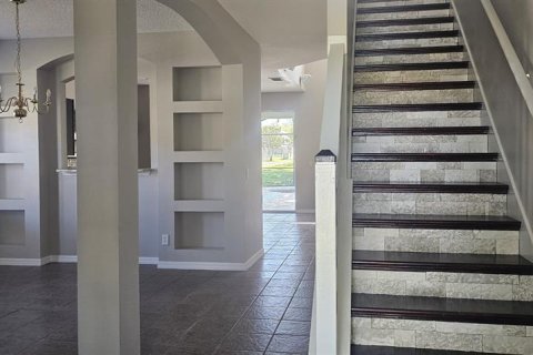 Casa en venta en Kissimmee, Florida, 6 dormitorios, 267.65 m2 № 1590016 - foto 26