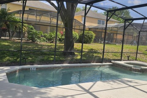 Casa en venta en Kissimmee, Florida, 6 dormitorios, 267.65 m2 № 1590016 - foto 7