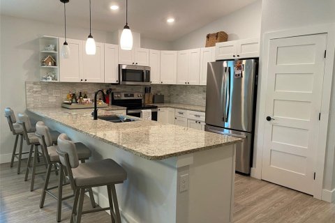 Casa en alquiler en Sarasota, Florida, 3 dormitorios, 142.05 m2 № 1563318 - foto 8