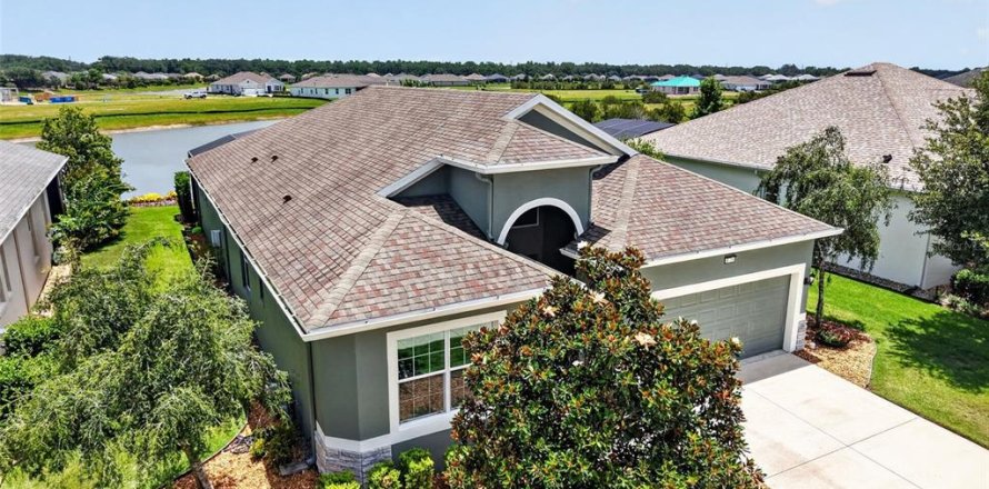 Villa ou maison à Mount Dora, Floride 2 chambres, 189.8 m2 № 2238657