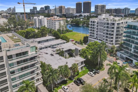 Apartment in Bay Harbor Islands, Florida 1 bedroom, 1976.22 sq.m. № 1932496 - photo 7