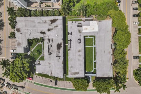 Apartment in Bay Harbor Islands, Florida 1 bedroom, 1976.22 sq.m. № 1932496 - photo 12