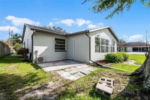 Casa en venta en Tavares, Florida, 3 dormitorios, 155.43 m2 № 1516945 - foto 3
