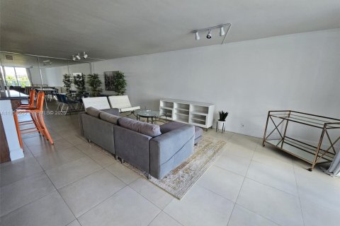 Снять в аренду кондоминиум в Майами-Бич, Флорида 1 спальня, 127.09м2, № 2007885 - фото 14