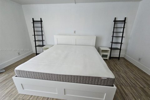 Снять в аренду кондоминиум в Майами-Бич, Флорида 1 спальня, 127.09м2, № 2007885 - фото 6