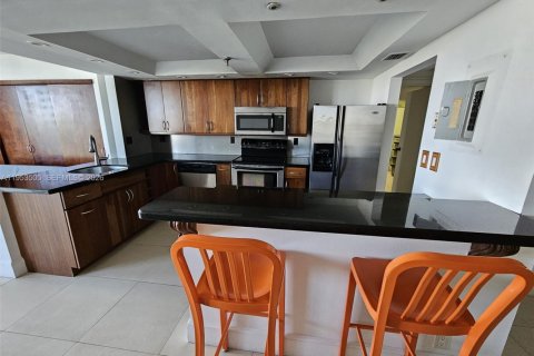 Снять в аренду кондоминиум в Майами-Бич, Флорида 1 спальня, 127.09м2, № 2007885 - фото 12