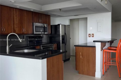 Снять в аренду кондоминиум в Майами-Бич, Флорида 1 спальня, 127.09м2, № 2007885 - фото 29