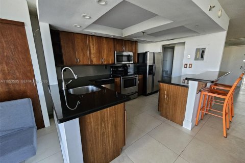 Снять в аренду кондоминиум в Майами-Бич, Флорида 1 спальня, 127.09м2, № 2007885 - фото 18