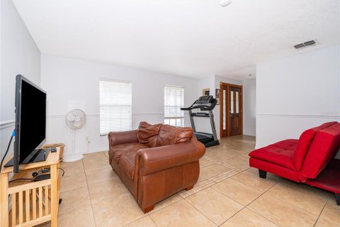 Villa ou maison à vendre à Longwood, Floride: 3 chambres, 148.46 m2 № 2150702 - photo 4