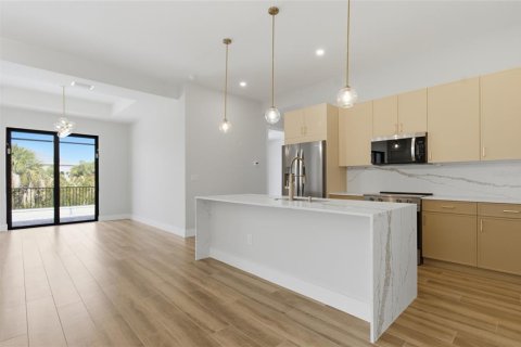 Купить виллу или дом в Порт-Шарлотт, Флорида 3 комнаты, 187.11м2, № 2129222 - фото 16