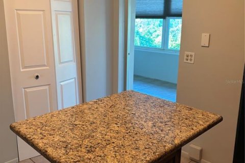 Condo in Saint Petersburg, Florida, 2 bedrooms № 2101364 - photo 5