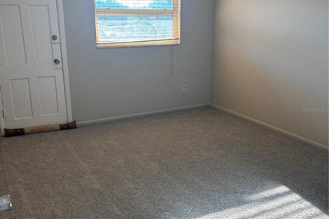 Condo in Saint Petersburg, Florida, 2 bedrooms № 2101364 - photo 2