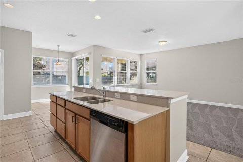 Villa ou maison à vendre à Orlando, Floride: 4 chambres, 207.17 m2 № 2418897 - photo 17