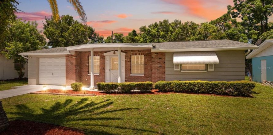 Villa ou maison à Holiday, Floride 2 chambres, 78.78 m2 № 1873592
