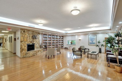 Condo in Coconut Creek, Florida, 2 bedrooms  № 1229291 - photo 1