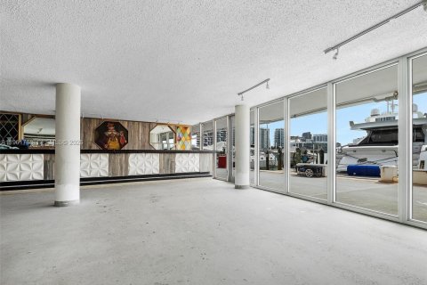 Copropriété à vendre à Miami Beach, Floride: 1 chambre, 105.26 m2 № 2031395 - photo 28