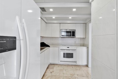 Copropriété à vendre à Miami Beach, Floride: 1 chambre, 105.26 m2 № 2031395 - photo 7
