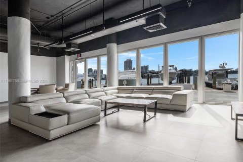 Copropriété à vendre à Miami Beach, Floride: 1 chambre, 105.26 m2 № 2031395 - photo 25