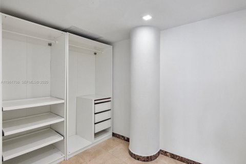 Copropriété à vendre à Miami Beach, Floride: 1 chambre, 105.26 m2 № 2031395 - photo 15