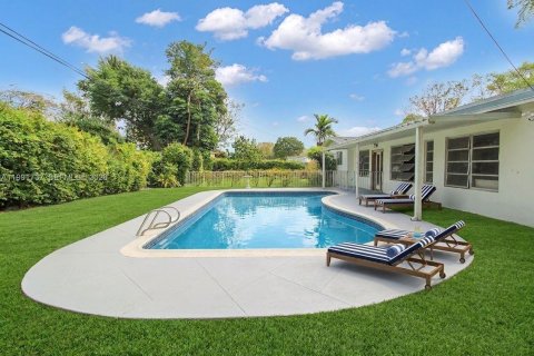 Casa en venta en Miami, Florida, 4 dormitorios, 248.05 m2 № 2058946 - foto 7