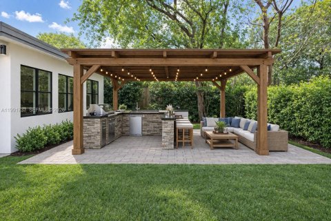 Casa en venta en Miami, Florida, 4 dormitorios, 248.05 m2 № 2058946 - foto 5