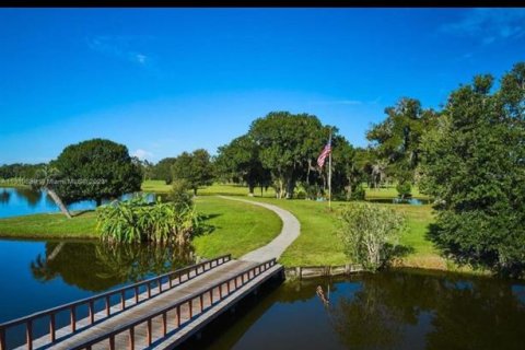 Terreno en venta en Indian lake estates, Florida № 2164809 - foto 7