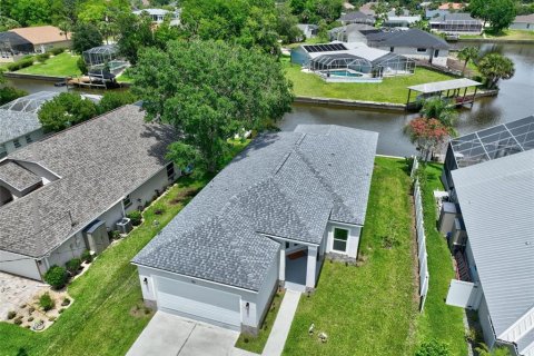 House in Palm Coast, Florida 3 bedrooms, 147.44 sq.m. № 1786830 - photo 3
