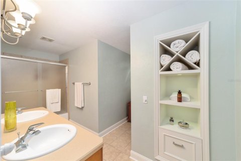 House in Gainesville, Florida 3 bedrooms, 254.55 sq.m. № 1917807 - photo 22