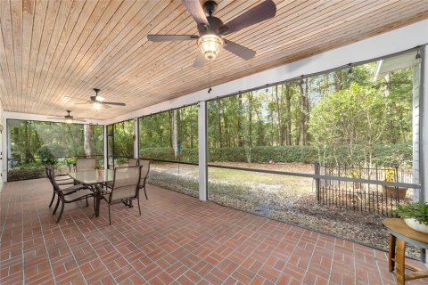 House in Gainesville, Florida 3 bedrooms, 254.55 sq.m. № 1917807 - photo 25