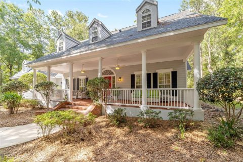 House in Gainesville, Florida 3 bedrooms, 254.55 sq.m. № 1917807 - photo 27