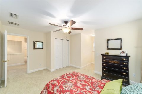 House in Gainesville, Florida 3 bedrooms, 254.55 sq.m. № 1917807 - photo 20