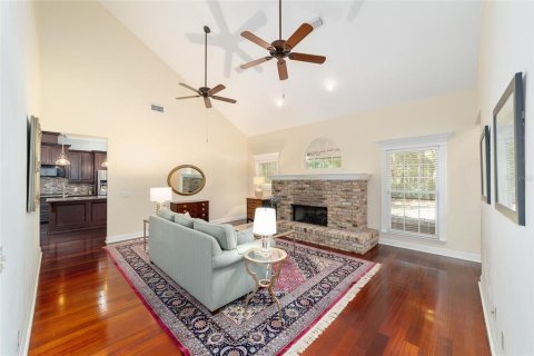 House in Gainesville, Florida 3 bedrooms, 254.55 sq.m. № 1917807 - photo 6