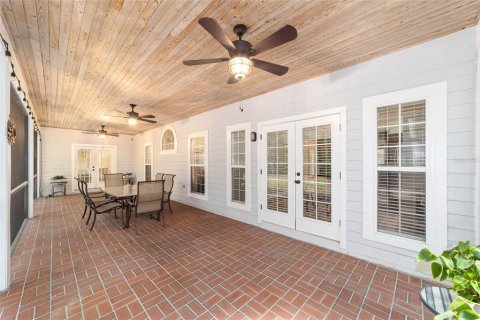 House in Gainesville, Florida 3 bedrooms, 254.55 sq.m. № 1917807 - photo 24