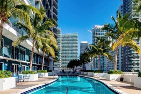 Condominio en Miami, Florida, 1 dormitorio  № 2267815