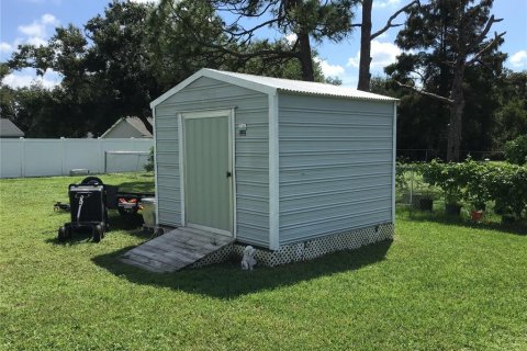 Villa ou maison à vendre à North Port, Floride: 2 chambres, 82.5 m2 № 2114731 - photo 8