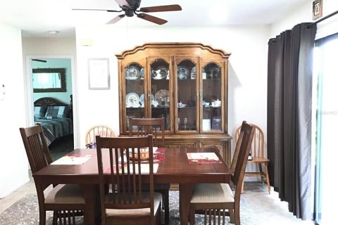 Villa ou maison à vendre à North Port, Floride: 2 chambres, 82.5 m2 № 2114731 - photo 4
