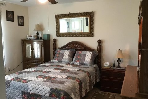 Villa ou maison à vendre à North Port, Floride: 2 chambres, 82.5 m2 № 2114731 - photo 5